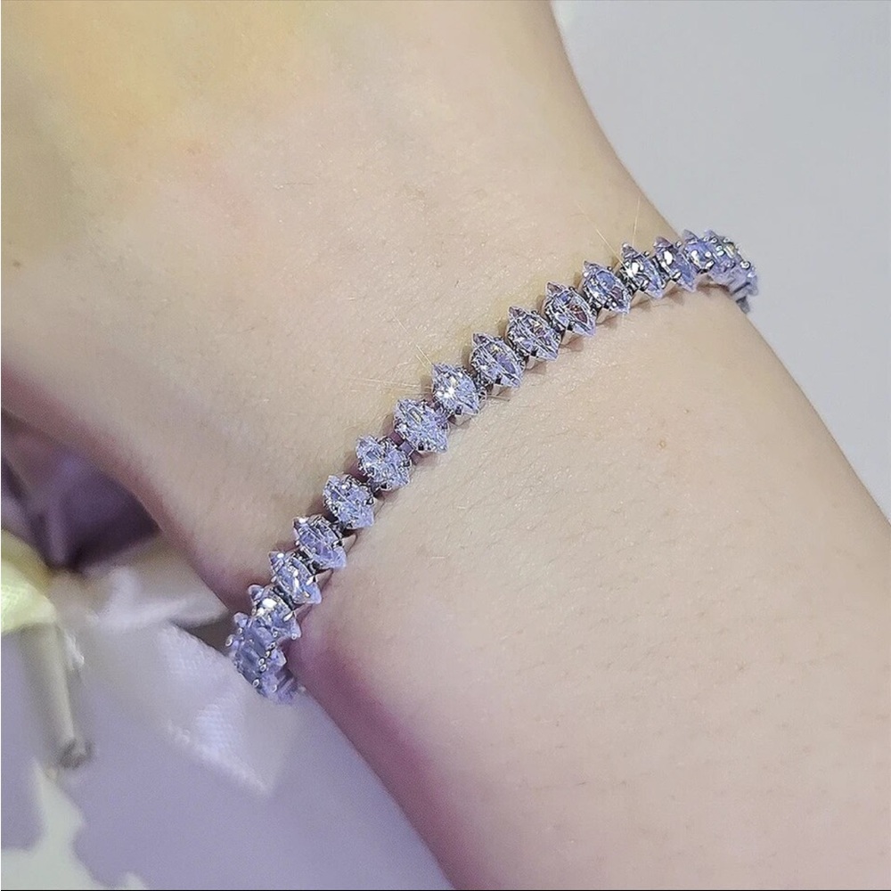 NEW 18cm Marquise  Cut Luxury Diamond Bracelet